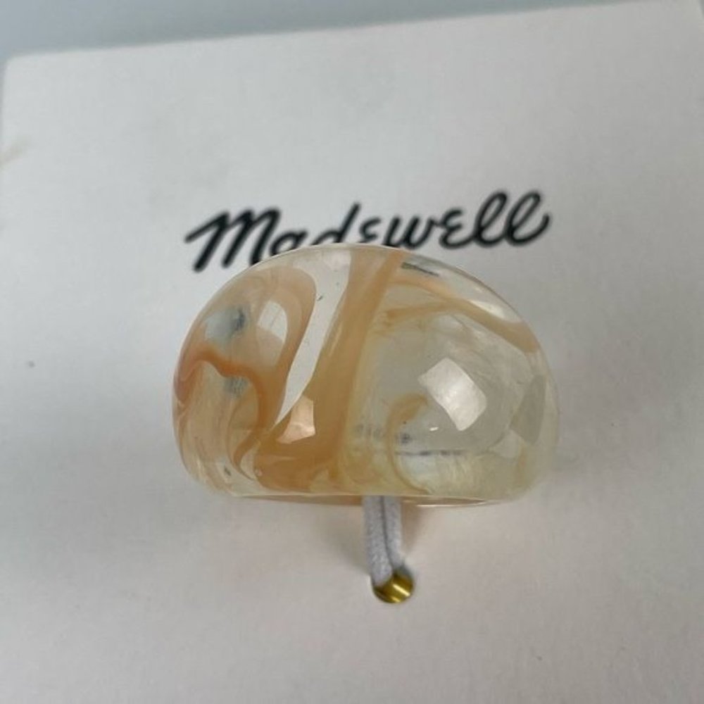 Madewell Acrylic Sz 7 Ring, Peach/Orange Swirl Design - Picture 10 of 10